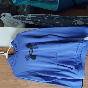 Under Armour sweatshirt